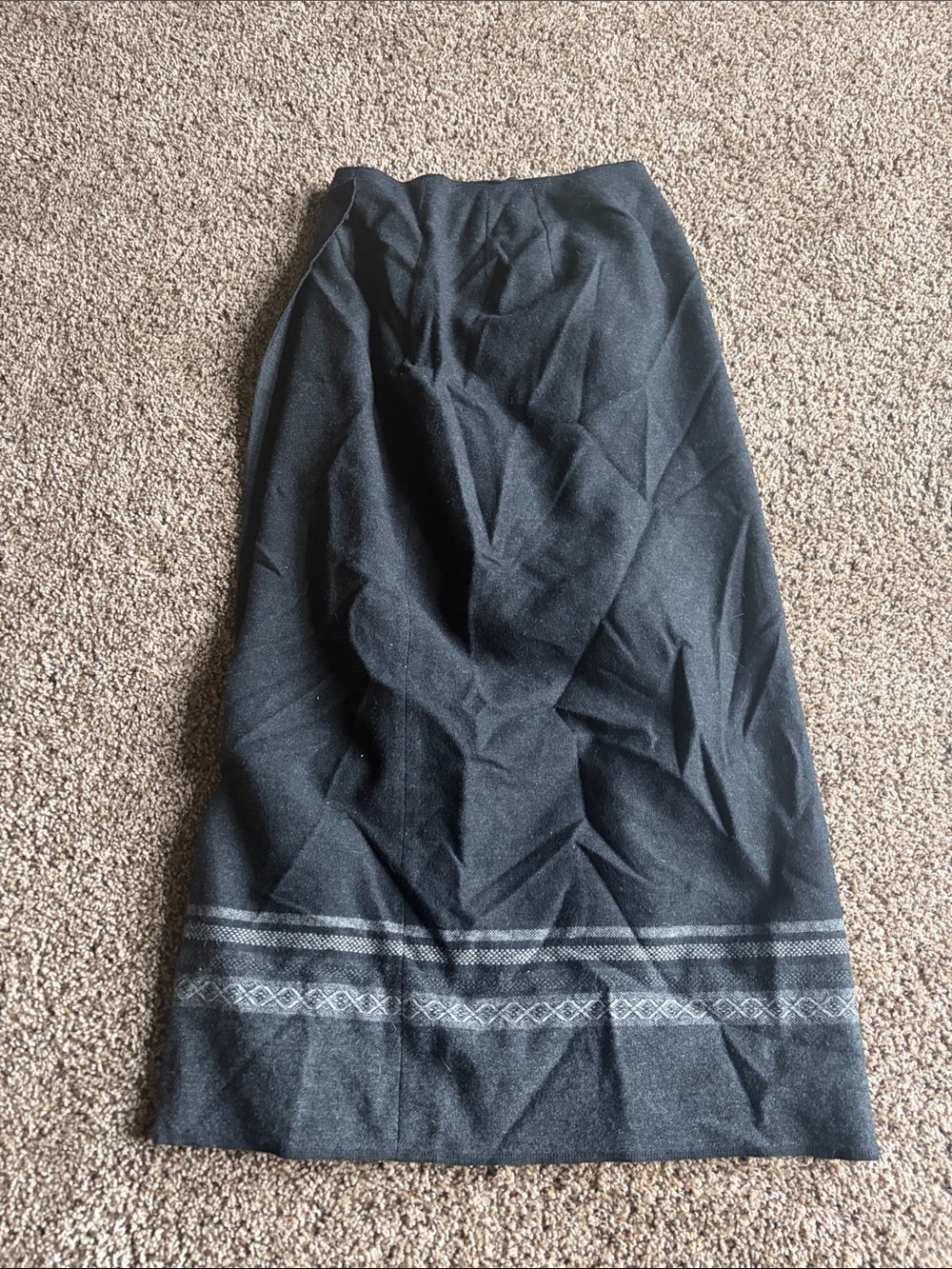 Eddie Bauer Women's Black Maxi Skirt with Subtle Hem Pattern